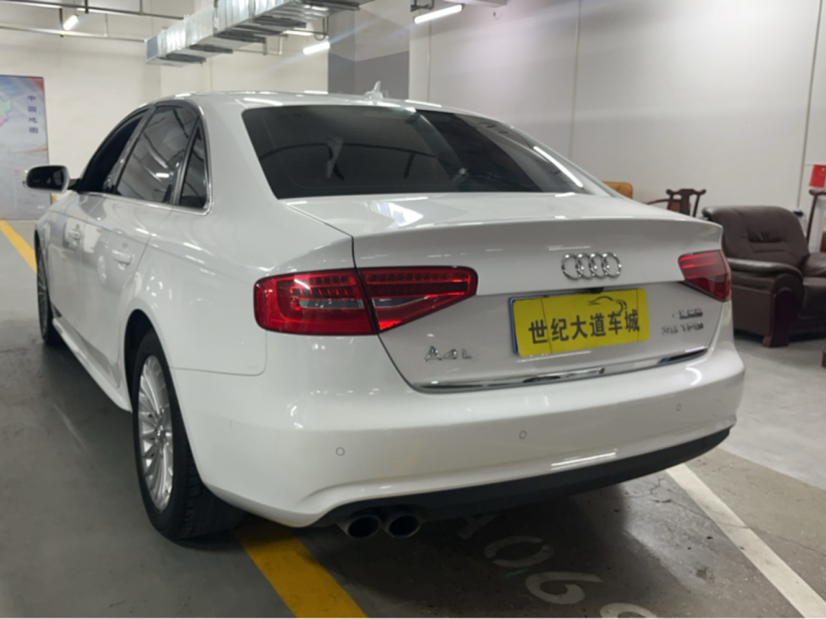 奧迪 奧迪A4L  2015款 35 TFSI 自動(dòng)技術(shù)型圖片