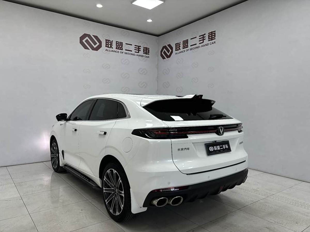 長(zhǎng)安 長(zhǎng)安UNI-K  2024款 2.0T 兩驅(qū)全球行版圖片