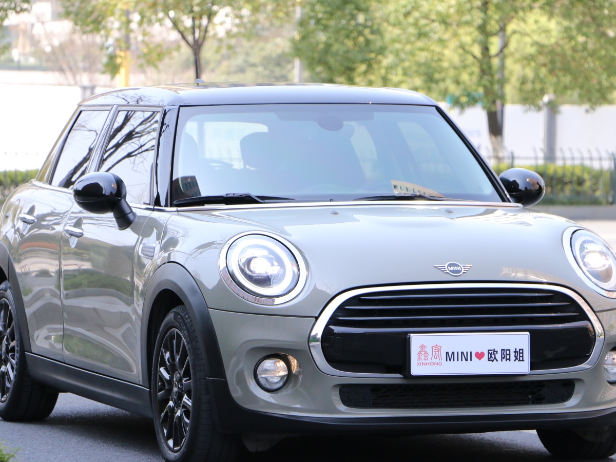 MINI MINI  2018款 1.5T COOPER 經(jīng)典派 五門版圖片