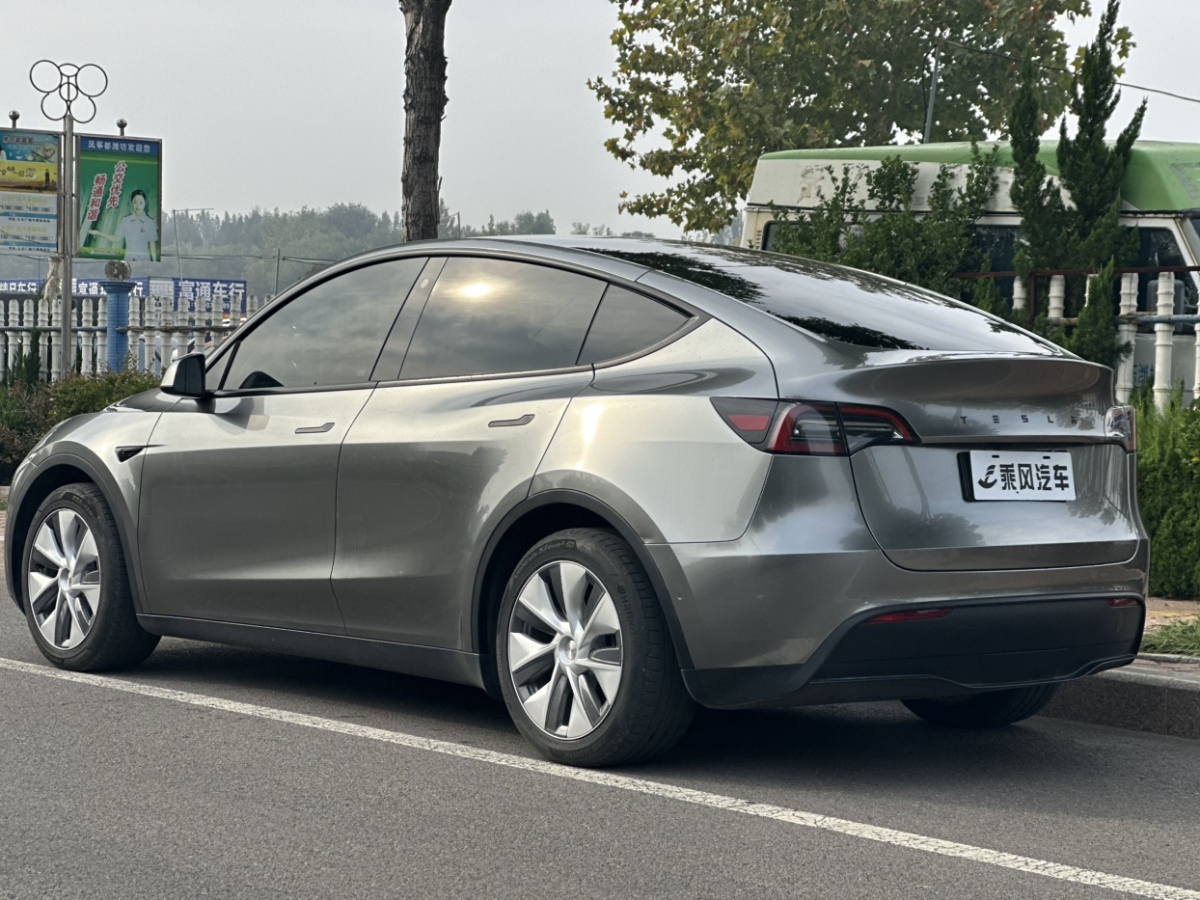 特斯拉 Model 3  2022款 改款 長(zhǎng)續(xù)航全輪驅(qū)動(dòng)版圖片