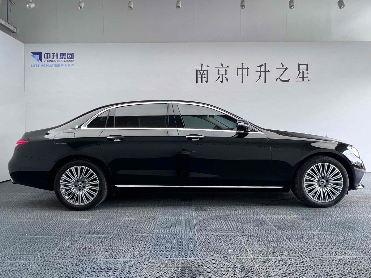 奔馳 奔馳E級  2021款 改款 E 300 L 豪華型圖片