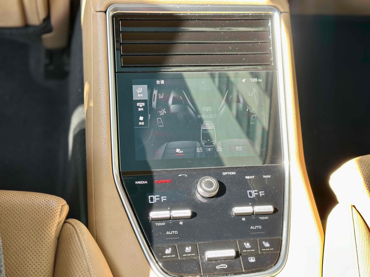 保時(shí)捷 Panamera  2017款 Panamera 4S 行政加長(zhǎng)版 2.9T圖片