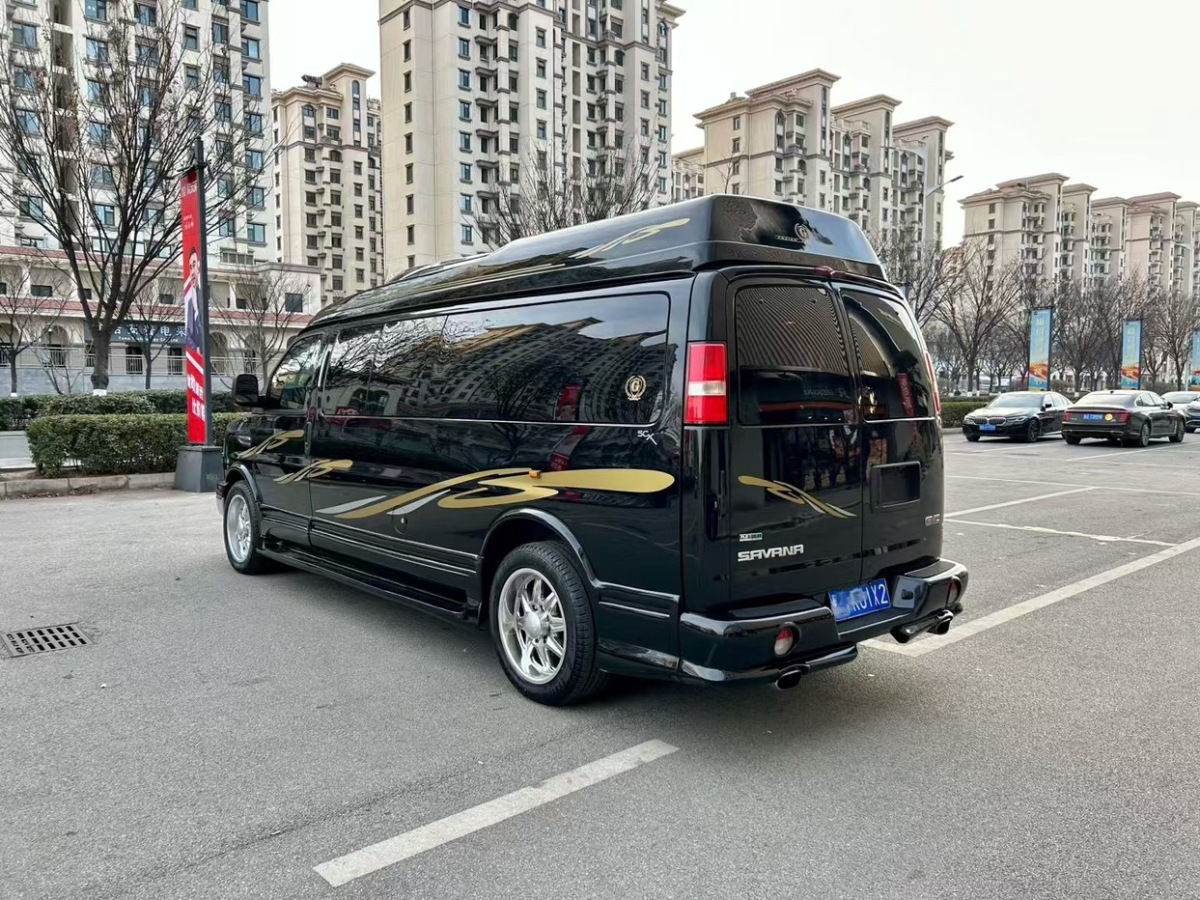 GMC SAVANA  2012款 6.0L 總裁級隱私屏版圖片