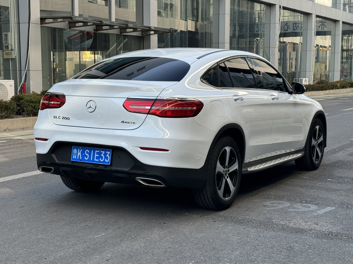 奔馳 奔馳GLC  2022款 改款 GLC 300 4MATIC 轎跑SUV圖片