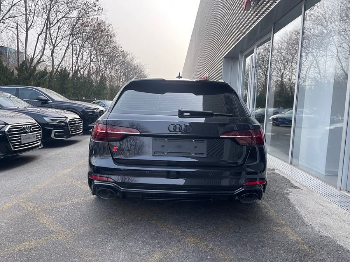 奧迪 奧迪RS 4  2023款 RS4 Avant 黑曜版圖片