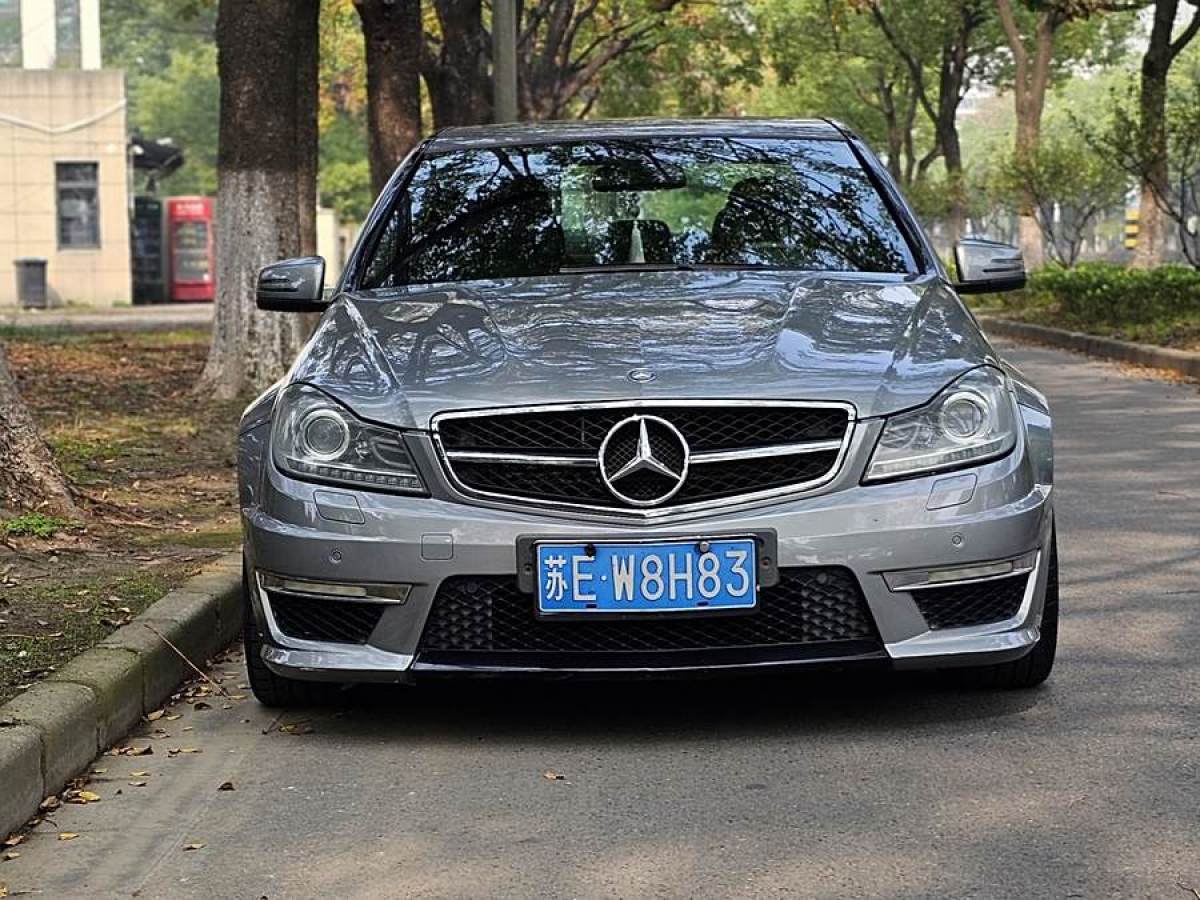 奔馳 奔馳C級(jí)AMG  2012款 AMG C 63 動(dòng)感型圖片