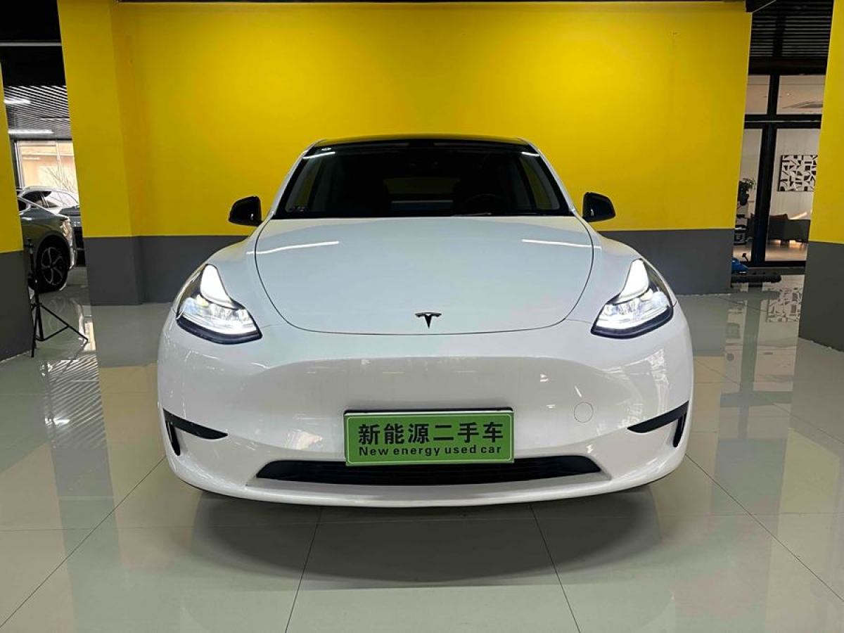 特斯拉 Model 3  2023款 煥新版 后輪驅(qū)動(dòng)圖片