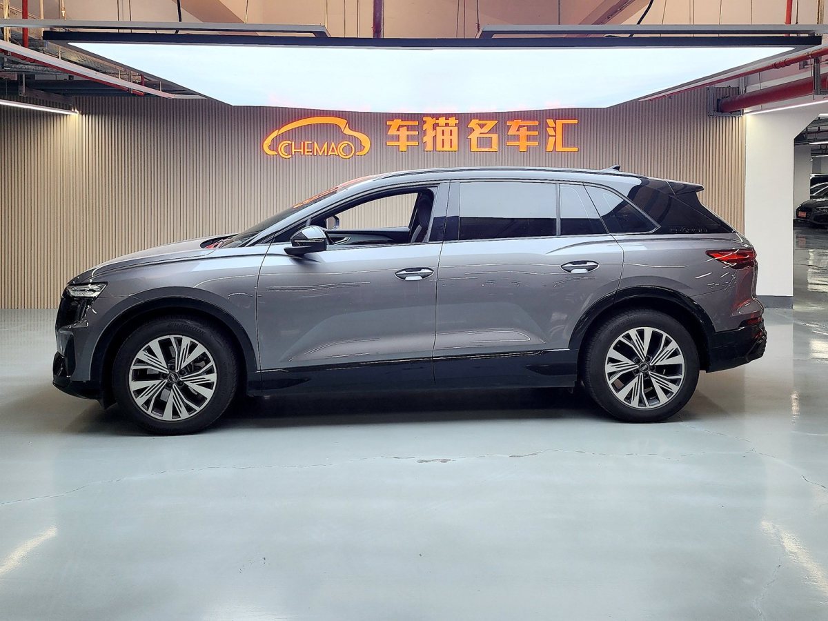 奧迪 奧迪Q5 e-tron  2023款 40 e-tron 閃耀型 機甲套裝圖片