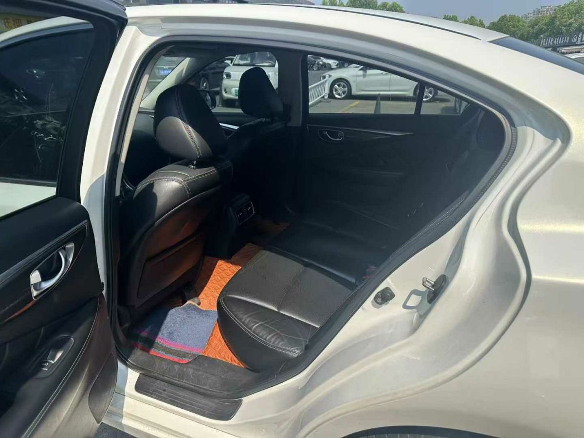 英菲尼迪 Q50  2014款 2.0T 豪華版圖片