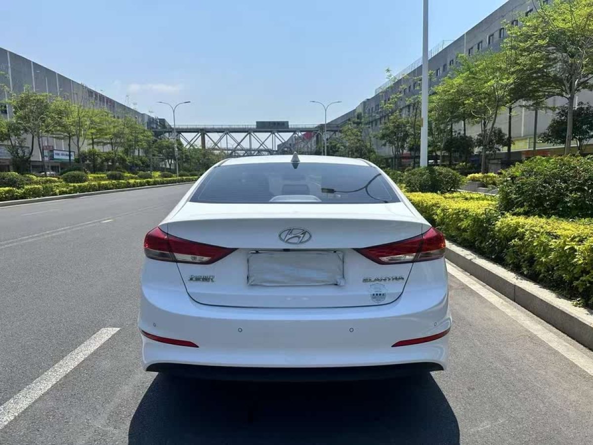 現(xiàn)代 領(lǐng)動  2019款 1.5L CVT智炫?精英型圖片