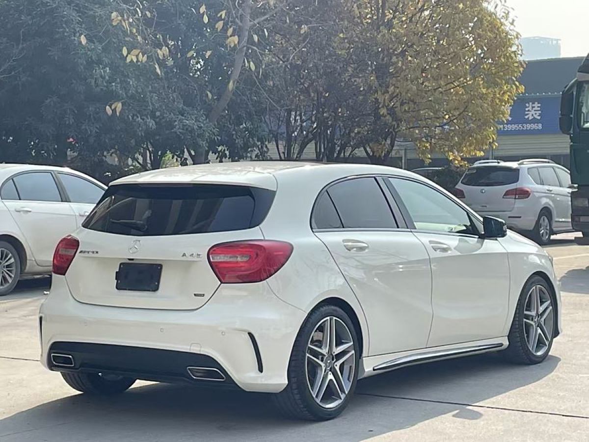 奔馳 奔馳A級(jí)AMG  2014款 AMG A 45 4MATIC圖片