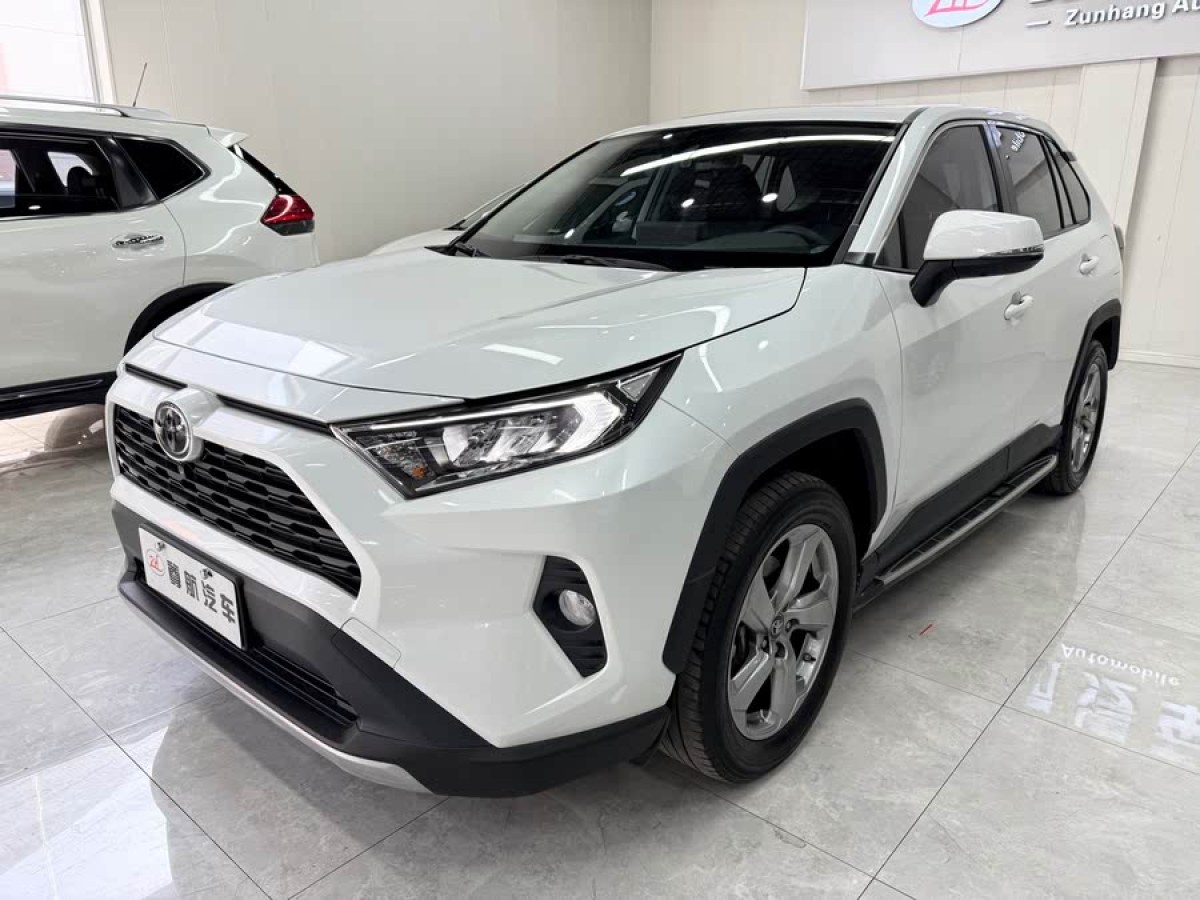 豐田 RAV4榮放  2022款 2.0L CVT兩驅(qū)風尚Plus版圖片