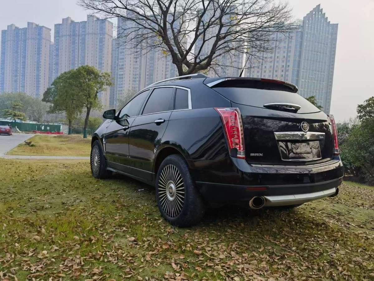 凱迪拉克 SRX  2010款 3.0L 豪華版圖片