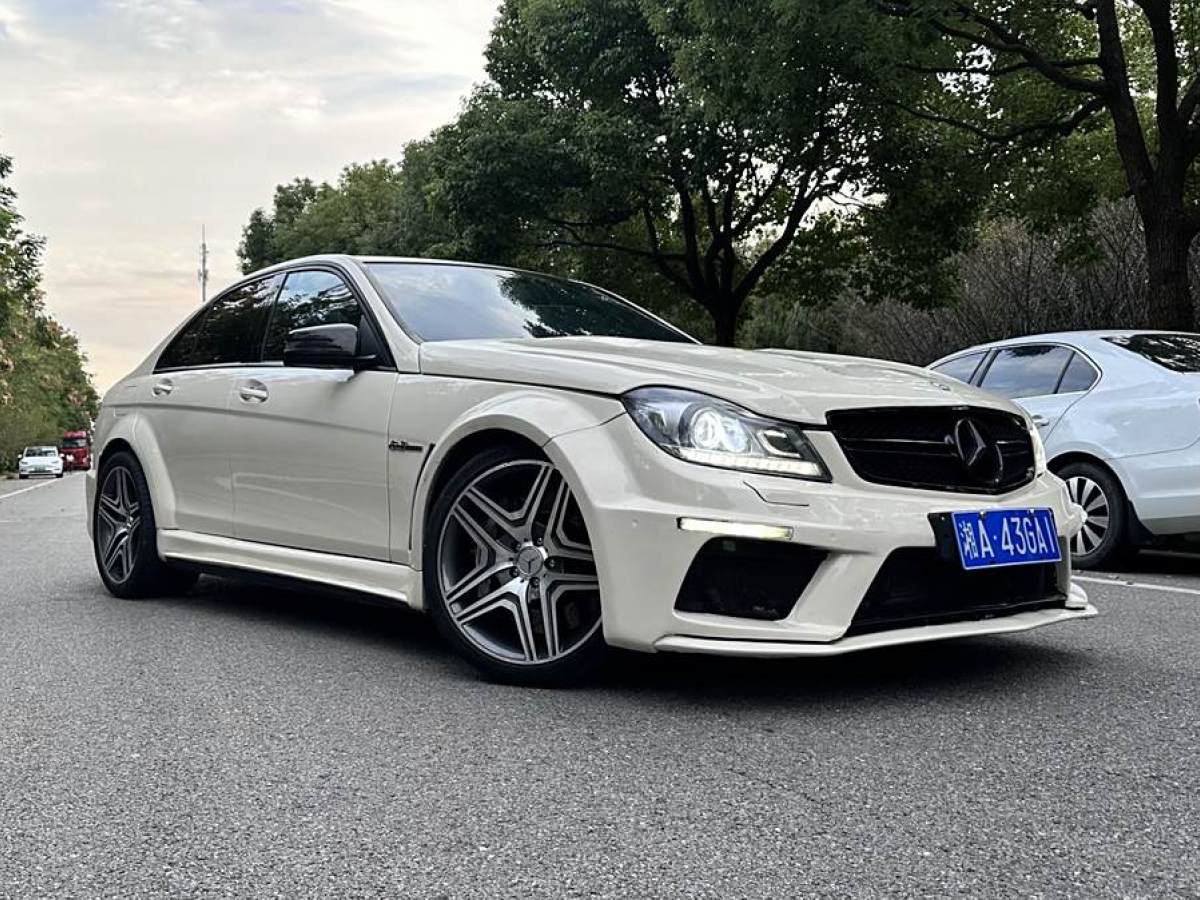 奔馳 奔馳C級AMG  2010款 AMG C 63 高性能版圖片