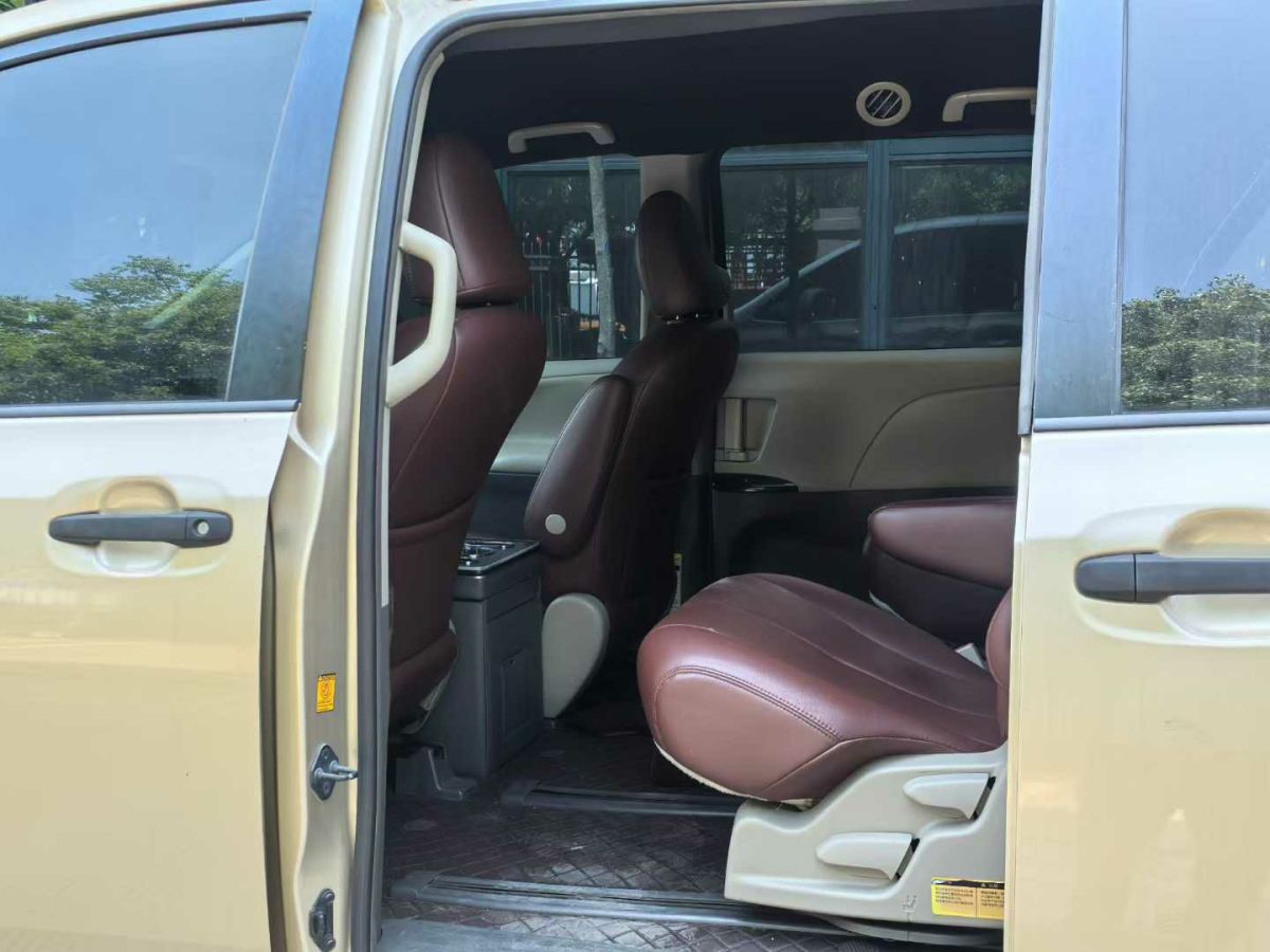 豐田 塞納  2013款 3.5L 四驅自動型圖片