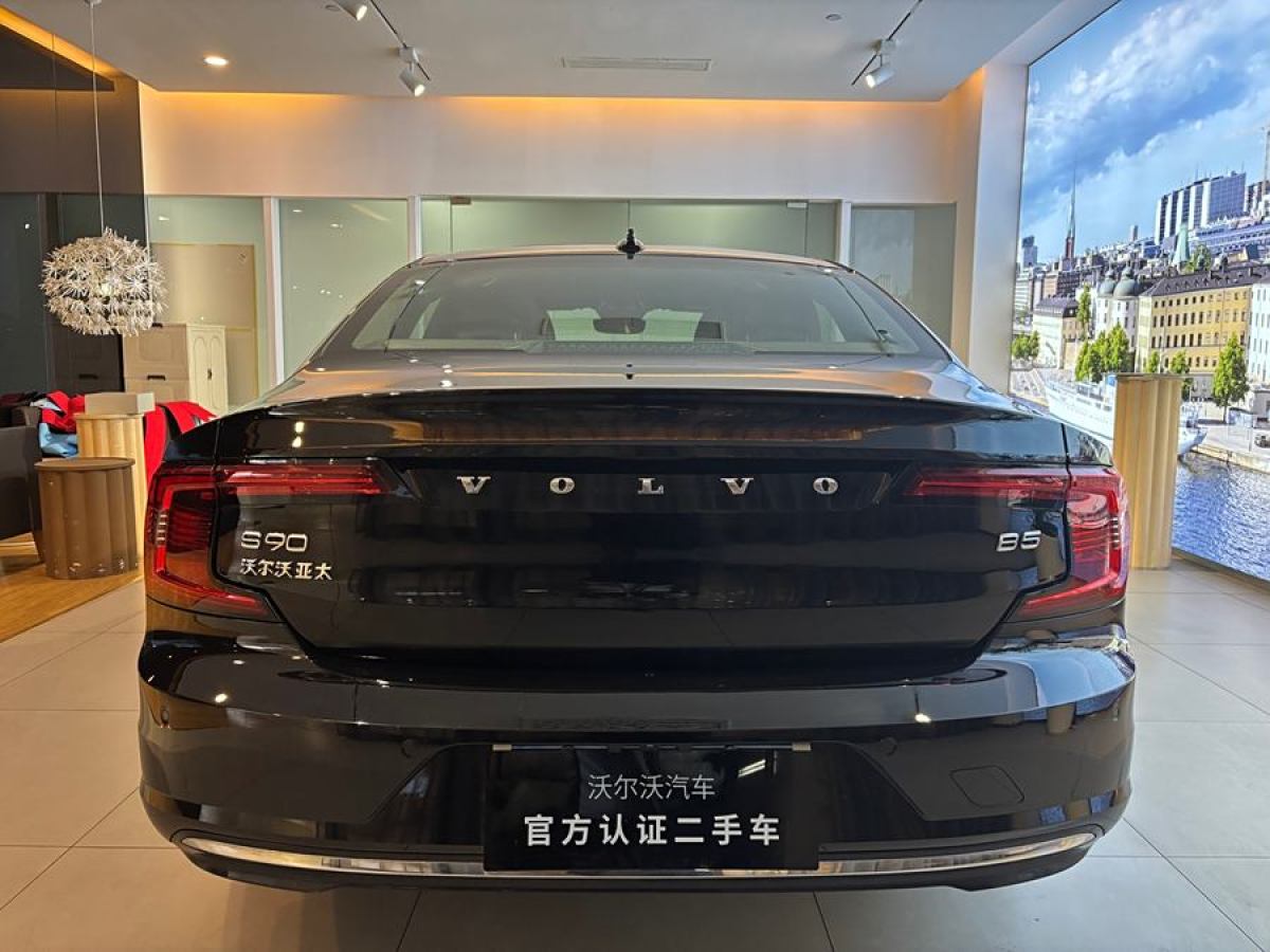 沃爾沃 S90  2024款 B5 智逸豪華版圖片