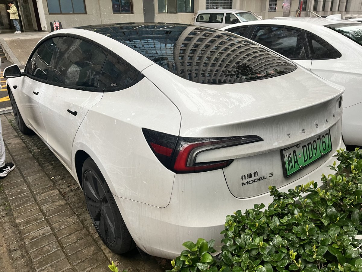 特斯拉 Model 3  2023款 煥新版 后輪驅(qū)動(dòng)圖片