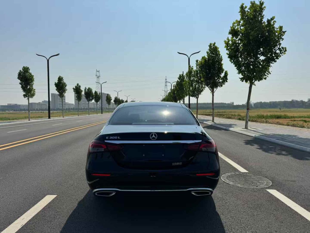 奔馳 奔馳E級(jí)  2023款 E 260 L圖片