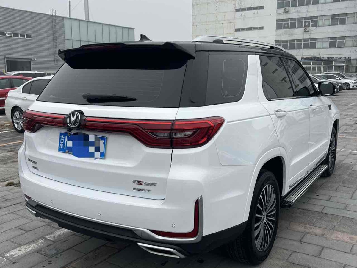 長(zhǎng)安 CS95  2019款 2.0T 四驅(qū)豪華型圖片