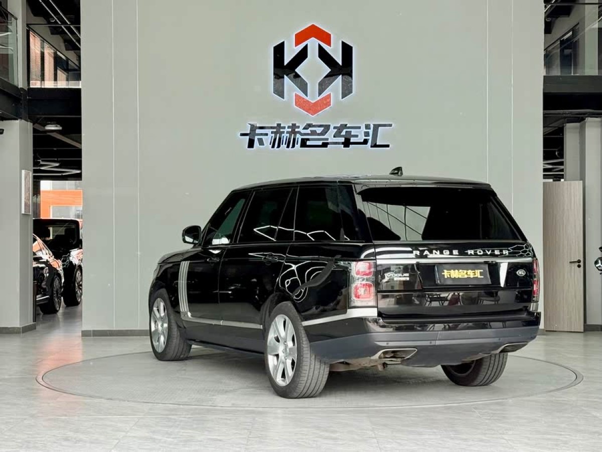 路虎 攬勝  2018款 3.0 V6 SC Vogue 傳世加長版圖片