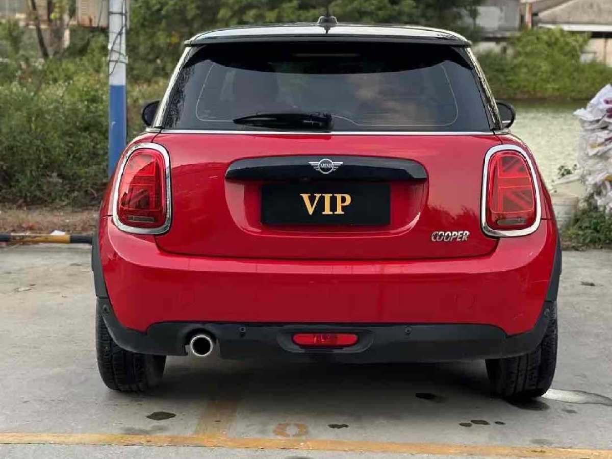 MINI MINI  2021款 1.5T COOPER 經(jīng)典派圖片