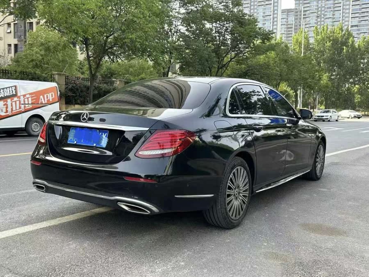 奔馳 奔馳E級(jí)  2019款 改款 E 300 L 豪華型圖片