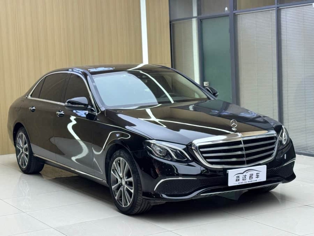 奔馳 奔馳E級(jí)  2022款 改款 E 300 L 時(shí)尚型圖片