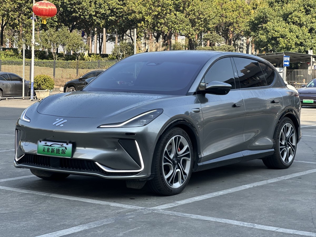 2024年2月智己 智己LS7  2023款 100kWh Lux后驅版