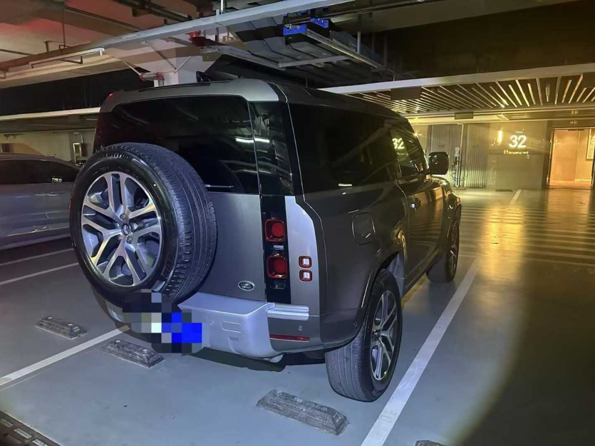 路虎 衛(wèi)士  2025款 110 5.0T V8圖片