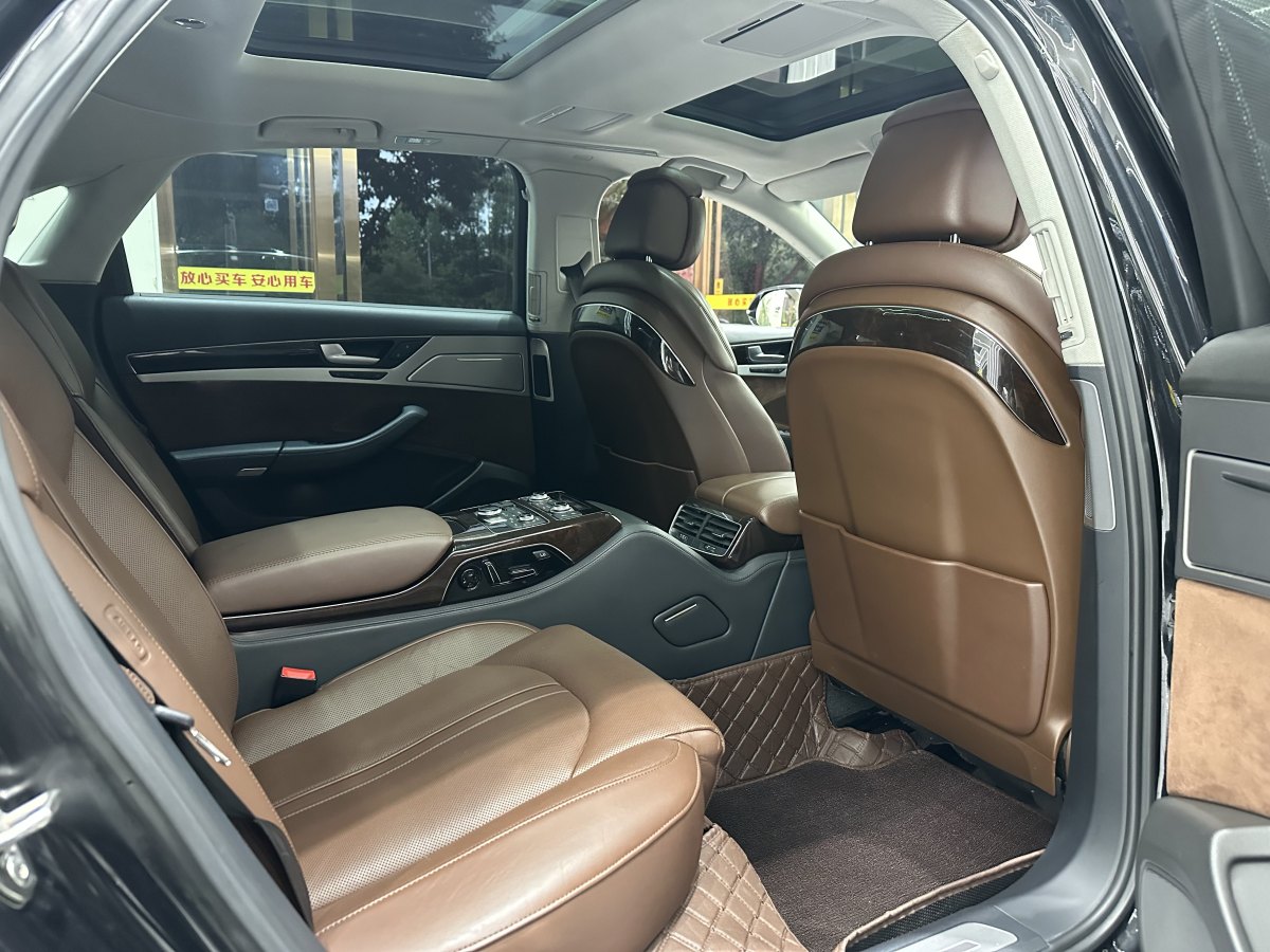 奧迪 奧迪A8  2012款 A8L 45 TFSI quattro豪華型圖片