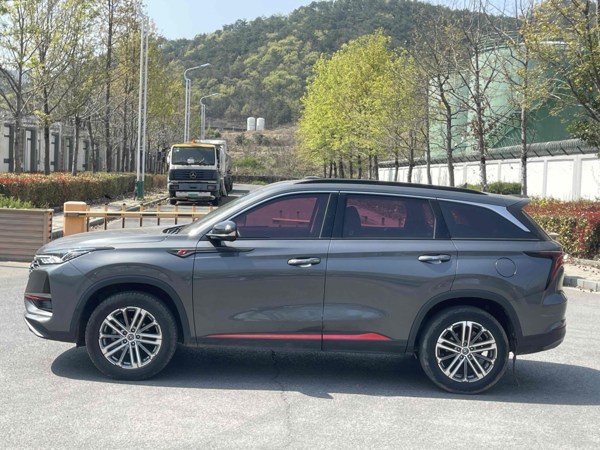 長(zhǎng)安 CS75 PLUS  2021款 1.5T 自動(dòng)尊貴型圖片