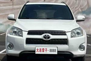 RAV4荣放 丰田 炫装版 2.0L 手动四驱