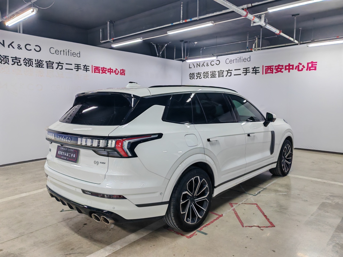 領(lǐng)克 領(lǐng)克09新能源  2021款 2.0T PHEV Halo 六座圖片