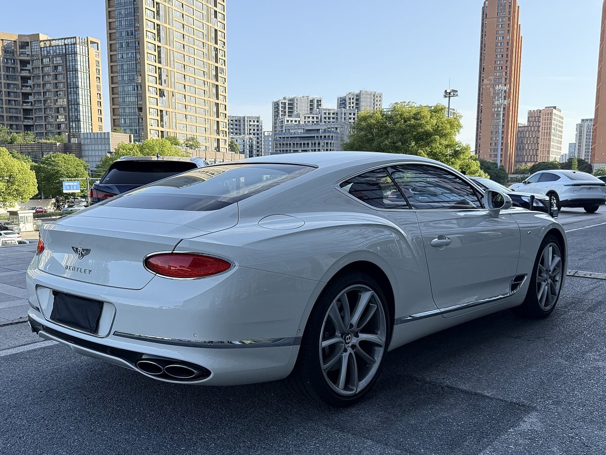 賓利 歐陸  2022款 4.0T GT V8圖片