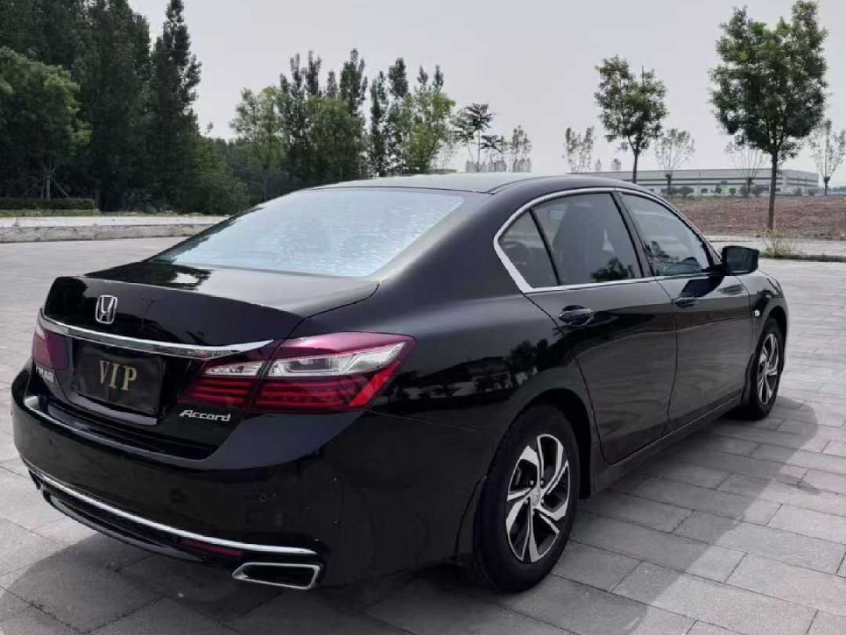 東風(fēng)風(fēng)神 A30  2016款 1.5L 手動(dòng)實(shí)尚型圖片