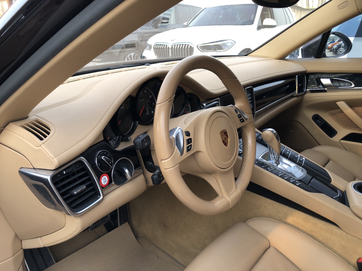 保时捷 Panamera  2014款 Panamera Executive 3.0T图片