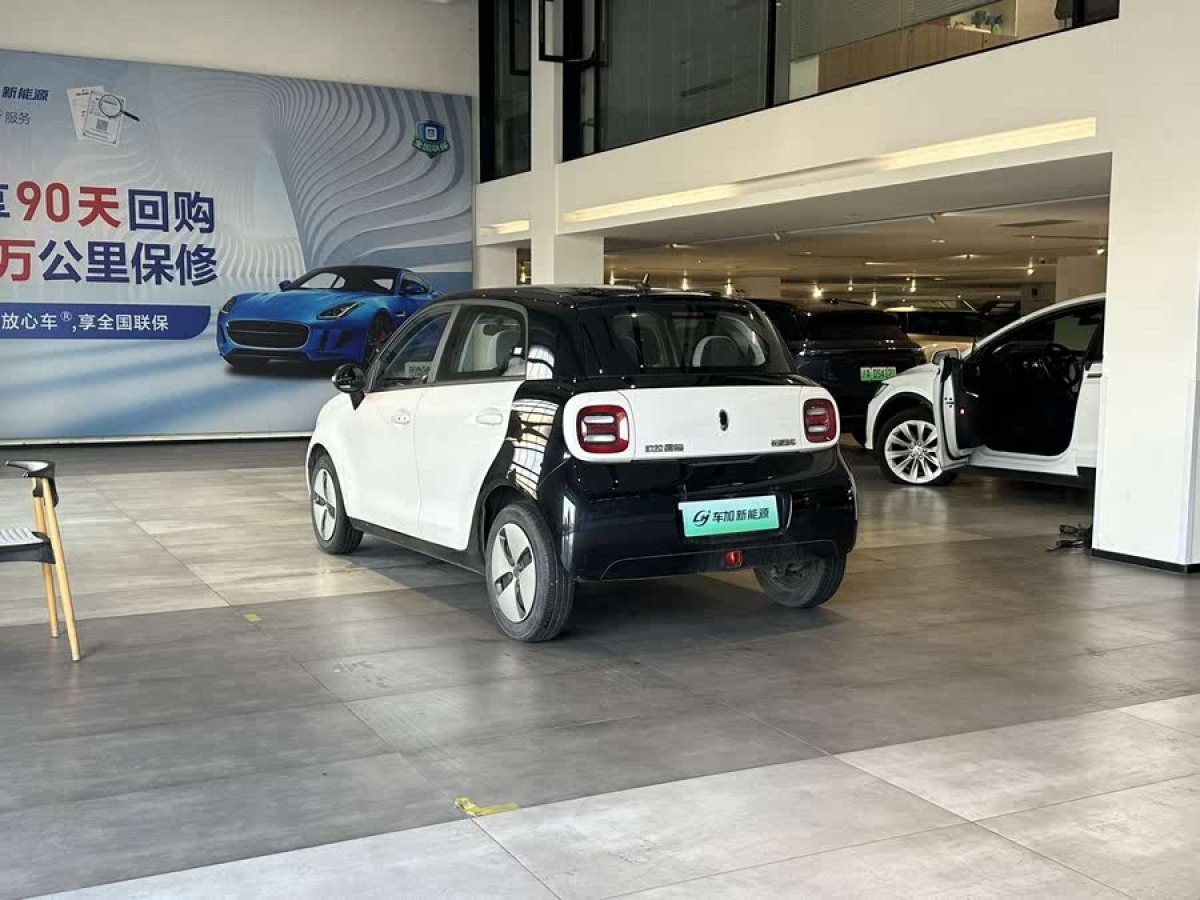 歐拉 歐拉黑貓  2022款 301km 基礎(chǔ)型圖片