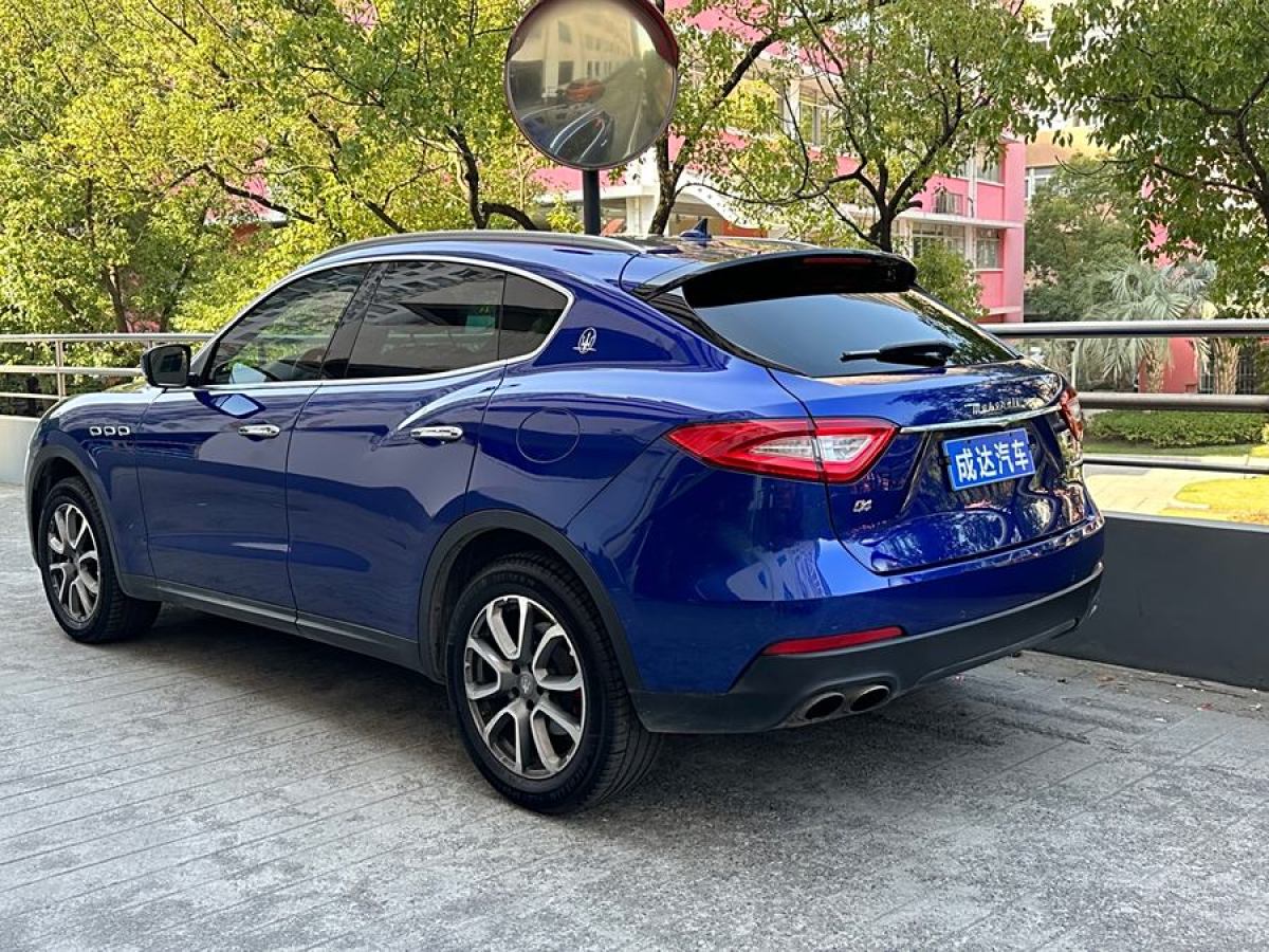 瑪莎拉蒂 Levante  2019款 3.0T 350Hp 標(biāo)準(zhǔn)版 國VI圖片