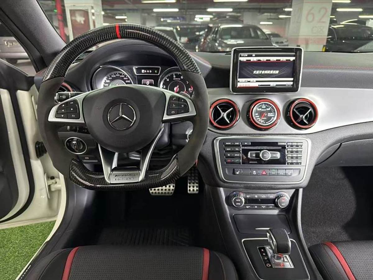 奔馳 奔馳CLA級(jí)AMG  2014款 AMG CLA 45 4MATIC圖片