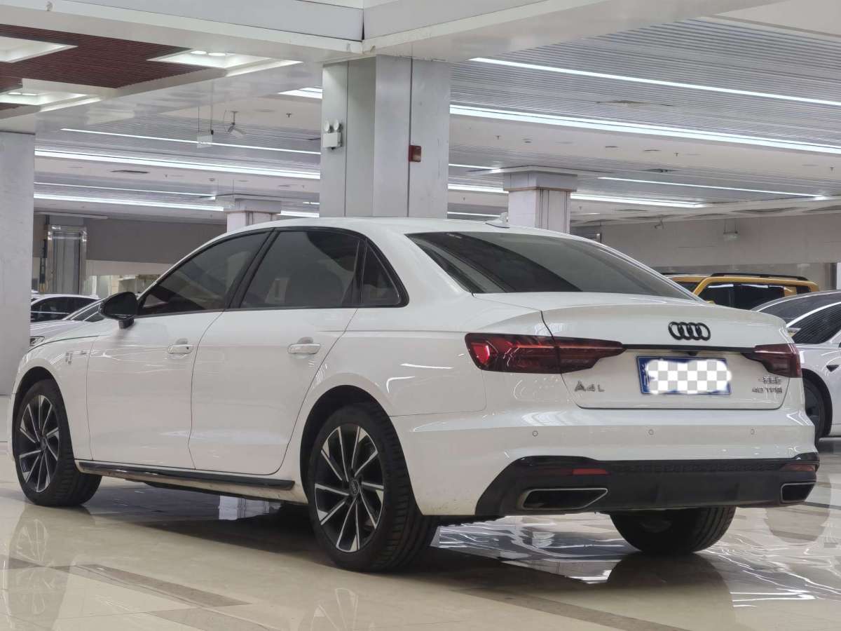 奧迪 奧迪A4L  2022款 40 TFSI 豪華動感型圖片