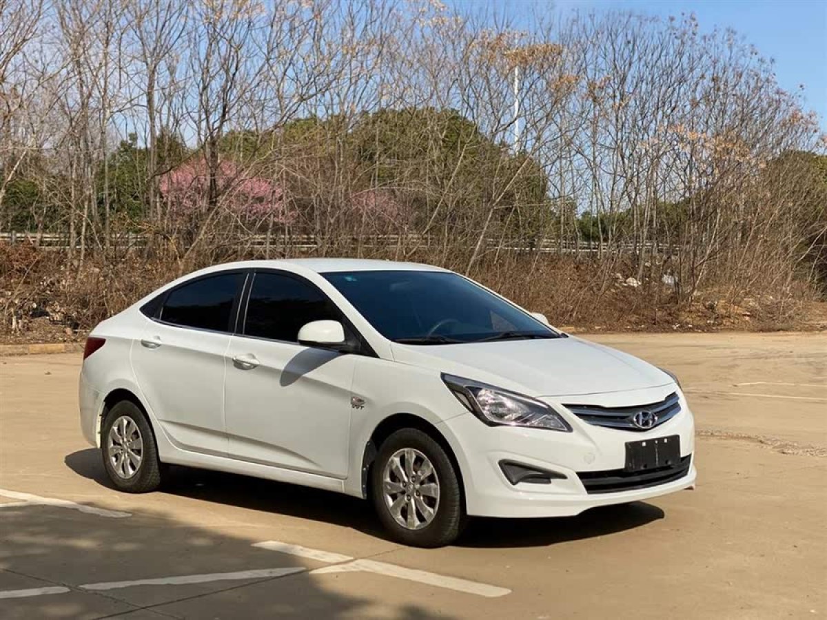 現(xiàn)代 瑞納  2016款 1.4L 自動時尚型GS圖片