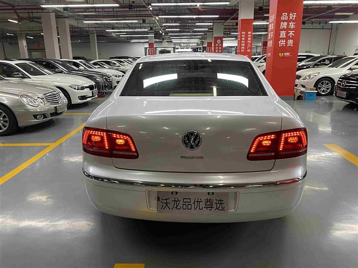 大眾 輝騰  2011款 3.6L V6 5座加長(zhǎng)商務(wù)版圖片