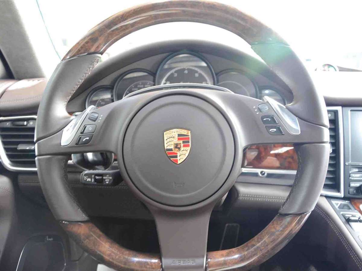 保時(shí)捷 Panamera  2010款 Panamera Turbo 4.8T圖片