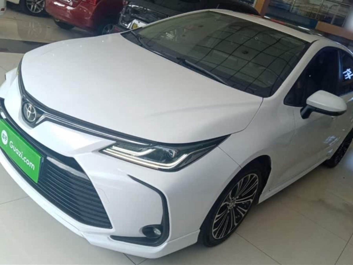 豐田 卡羅拉  2019款 1.2T S-CVT 運(yùn)動(dòng)版圖片