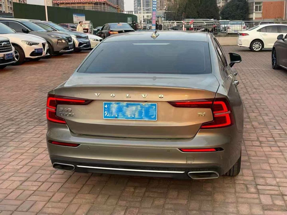 沃爾沃 S60L  2021款 T3 智行豪華版圖片