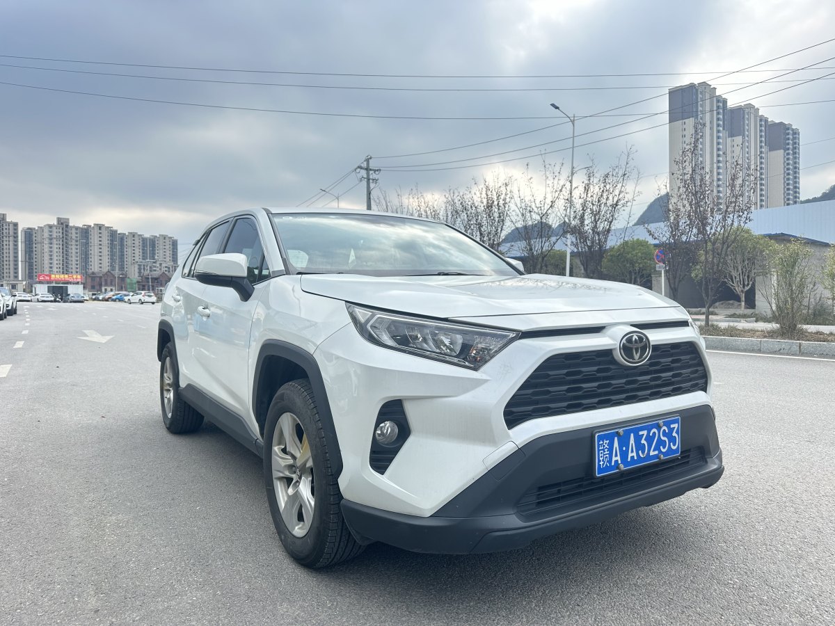 2021年7月豐田 RAV4  2018款 榮放 2.0L CVT兩驅(qū)都市版