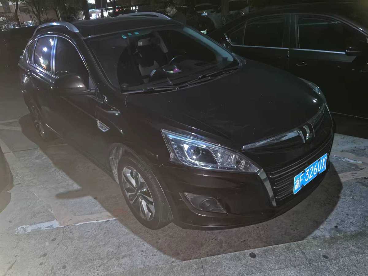 納智捷 優(yōu)6 SUV  2014款 1.8T 時(shí)尚型圖片