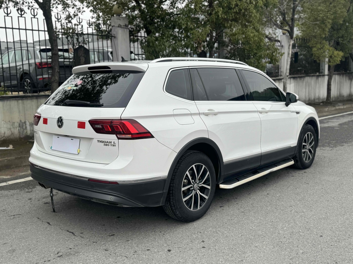 大眾 途觀L  2017款 330TSI 自動兩驅(qū)豪華版圖片