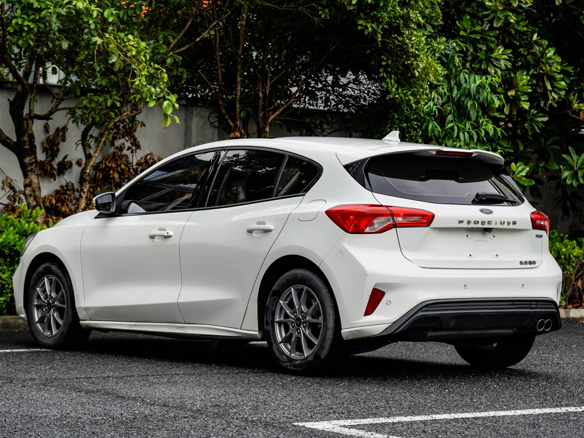 2021年3月福特 ?？怂? 2020款 兩廂 EcoBoost 180 自動鋒潮型