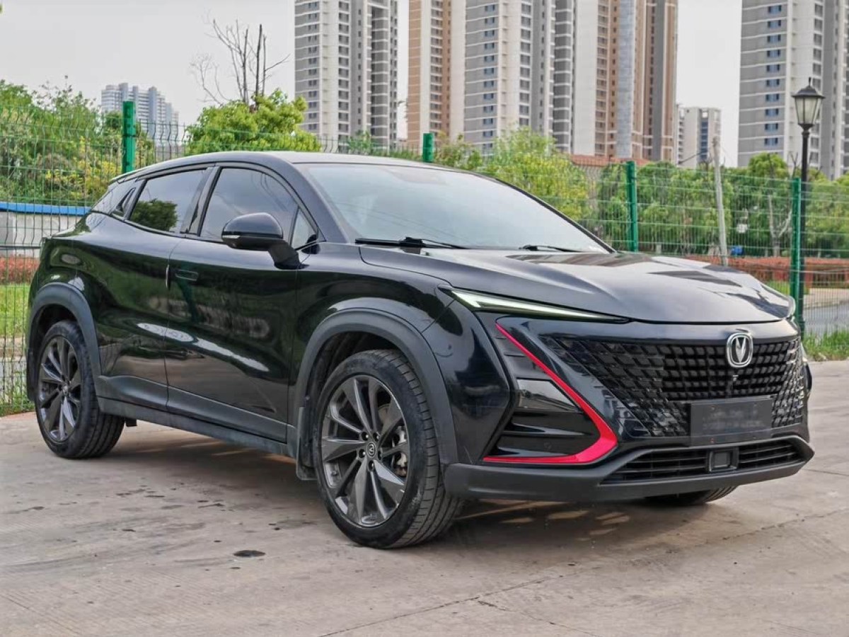 長(zhǎng)安 UNI-T  2020款 1.5T 尊貴型圖片